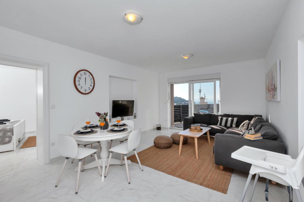 Apartment Lotte With Private Pool In The City Center! Makarska Zewnętrze zdjęcie