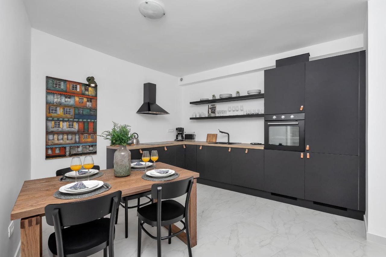 Apartment Lotte With Private Pool In The City Center! Makarska Zewnętrze zdjęcie