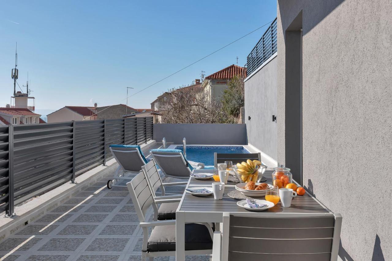 Apartment Lotte With Private Pool In The City Center! Makarska Zewnętrze zdjęcie